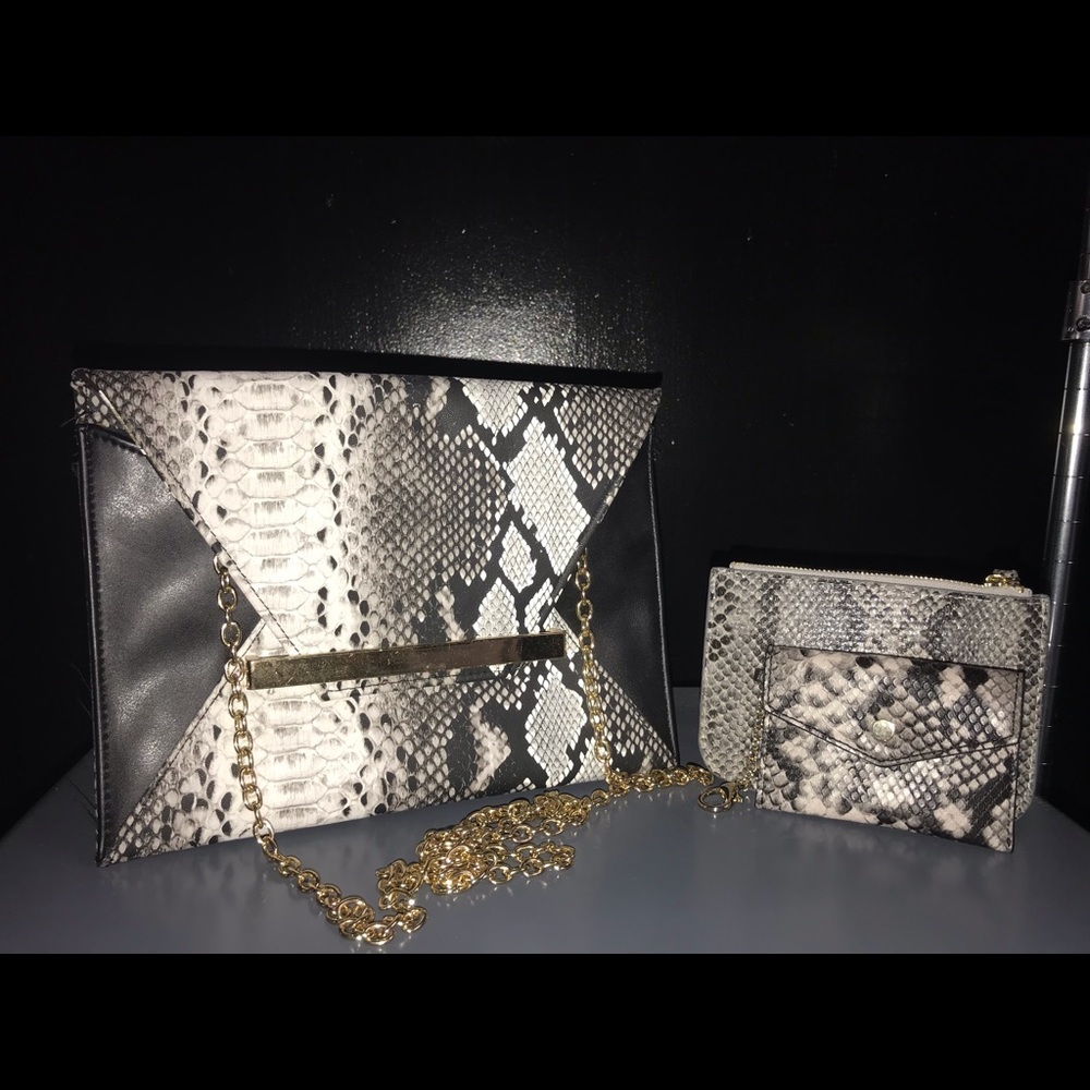 Shoulder purse